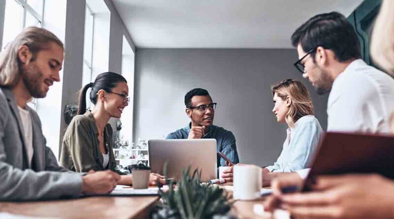 Working of crowd funding and its benefits