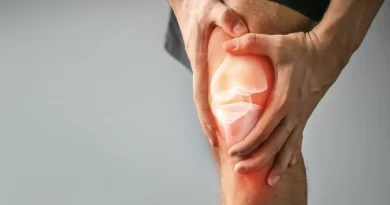 6 Causes of Knee Pain From Running—and How To Prevent and Treat It