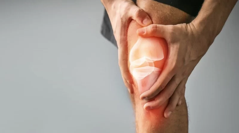 6 Causes of Knee Pain From Running—and How To Prevent and Treat It