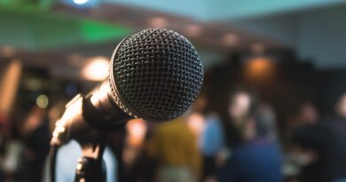 Strategies for Becoming a Successful Motivational Speaker