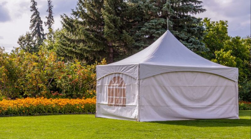 How much Fabric do I need to Drape a Tent