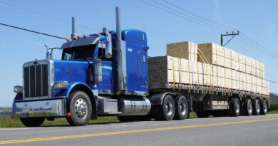 Finding the Best Quality Used Flatbed Trucks