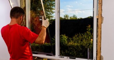 Top 5 Reasons to Hire a Glazier in Glen Waverley